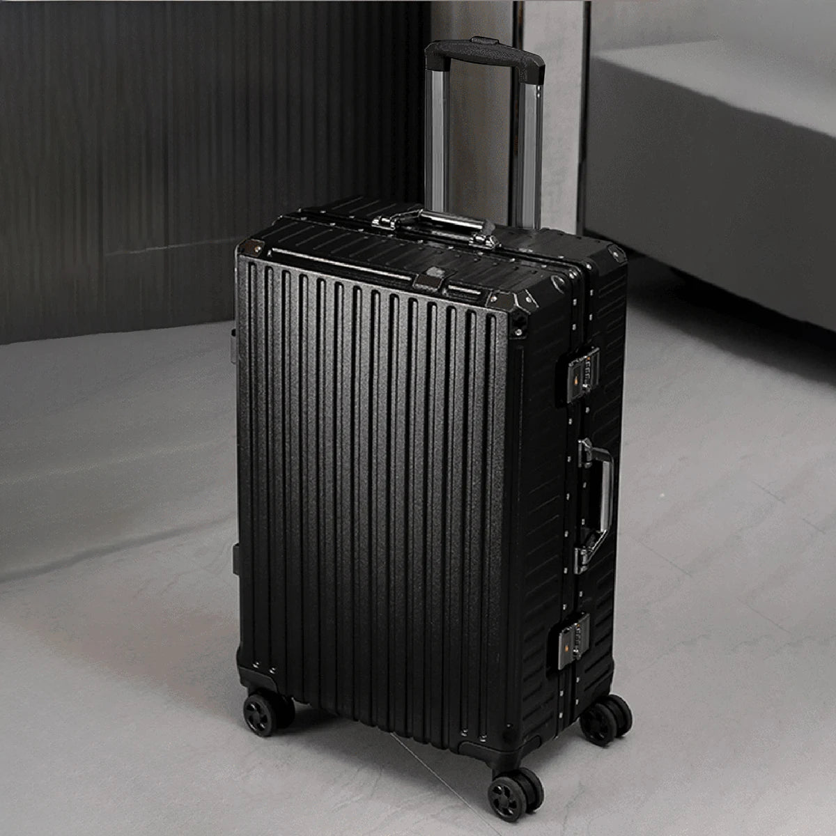 Travel Trolley Luggage (Black)
